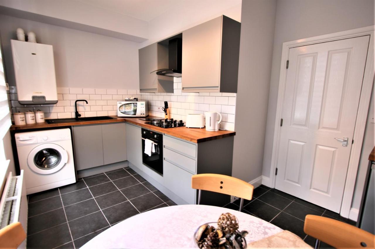 Nelson By The Docks Serviced Apartments By Roomsbooked Gloucester Bagian luar foto